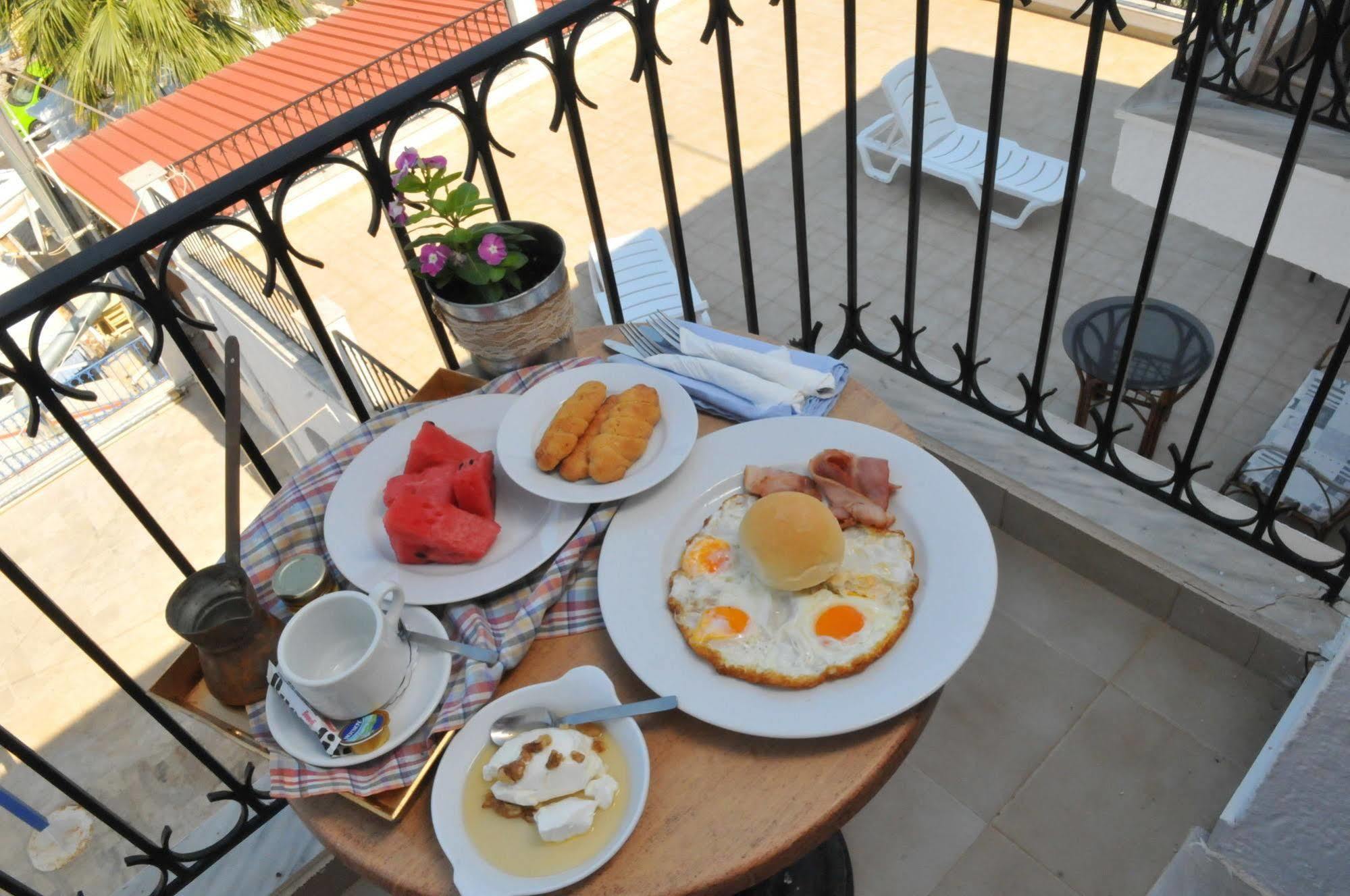 Vouros Palace Masouri Eksteriør billede