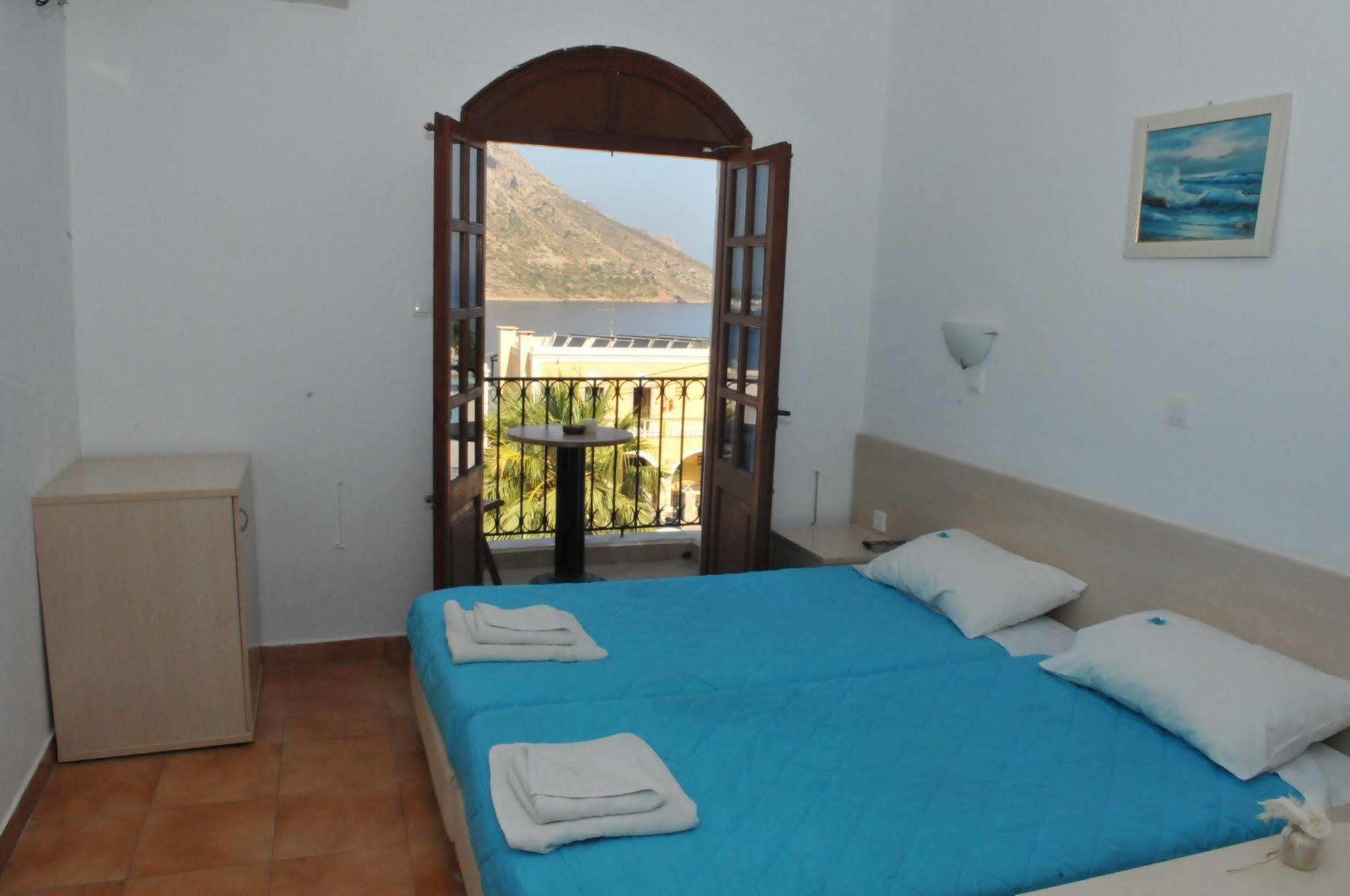 Vouros Palace Masouri Eksteriør billede