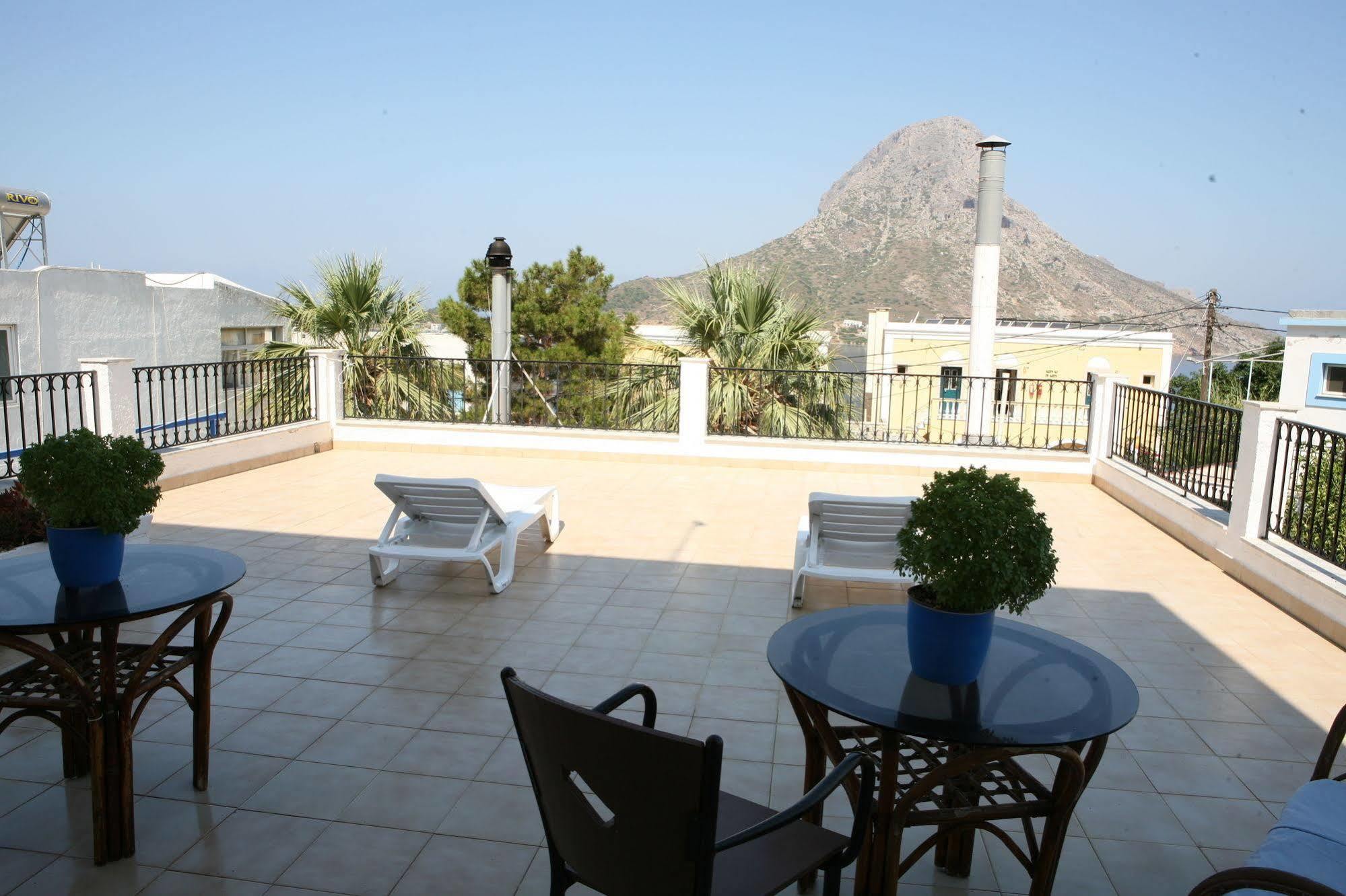 Vouros Palace Masouri Eksteriør billede
